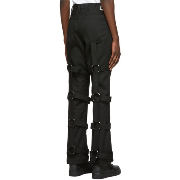 Kylie Jenner - MRDR BRVDO Harness Pants - Picture 4 of 13